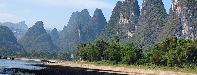 陽朔的山，漓江的水，石金的人