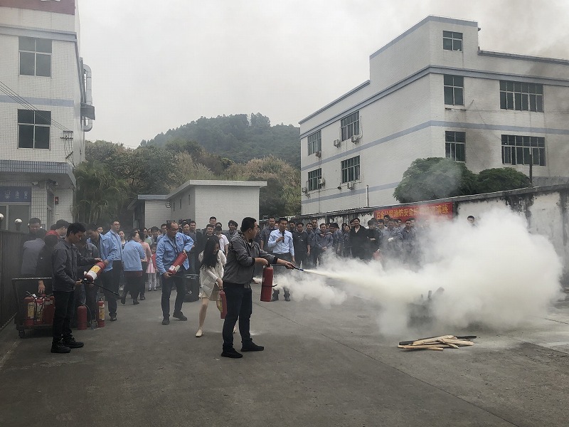 干粉滅火演習 干粉滅火演習